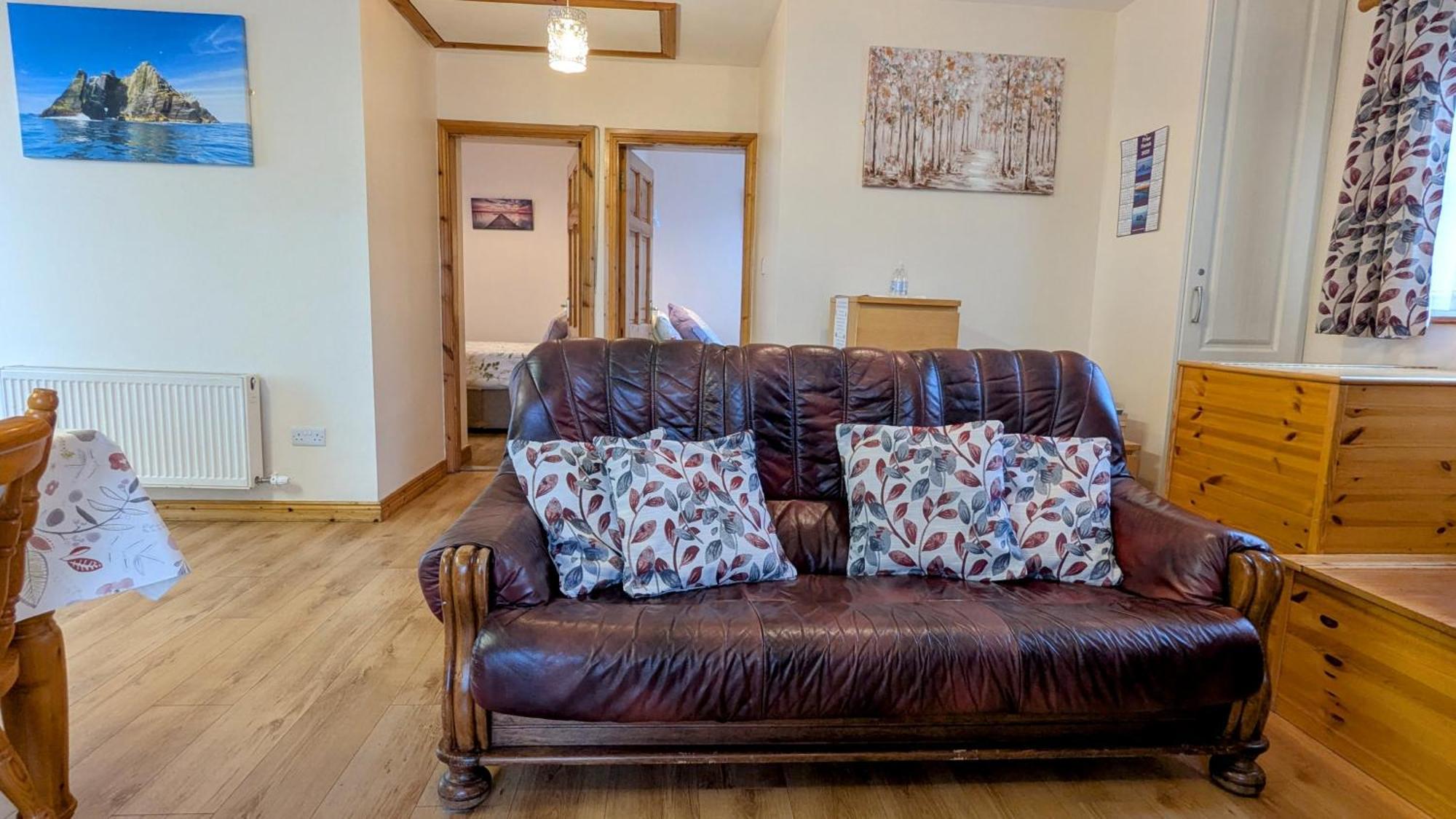 Skellig View Sunset Cliffs View Apartment Portmagee Exterior foto